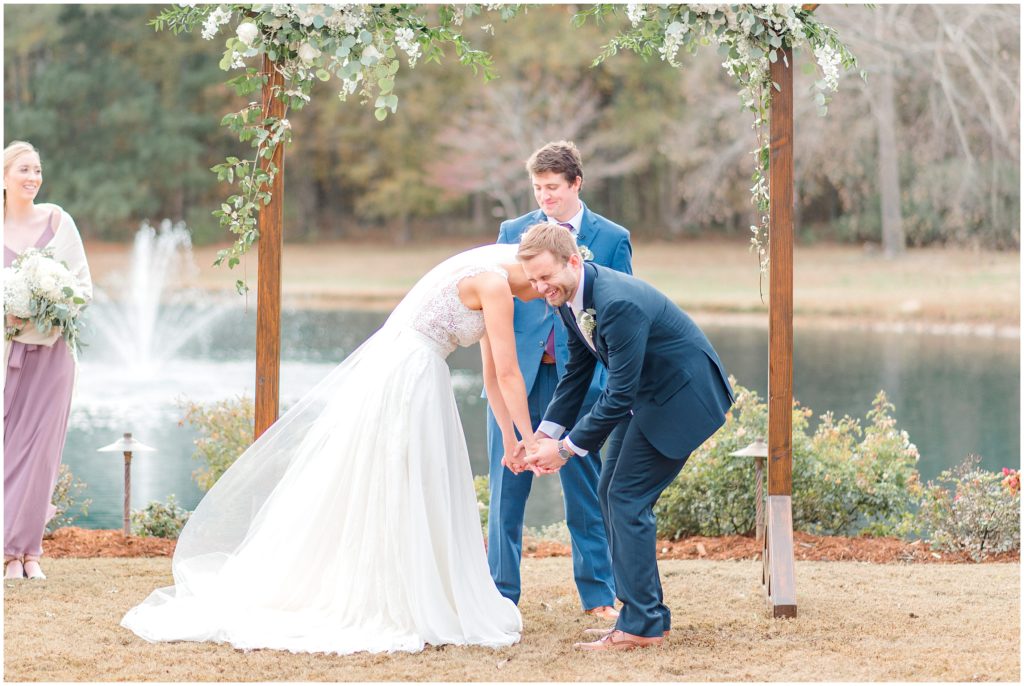 Ceremony | Walnut Hill Raleigh | by Kaitlyn Blake Photography | Fall Elegant Wedding